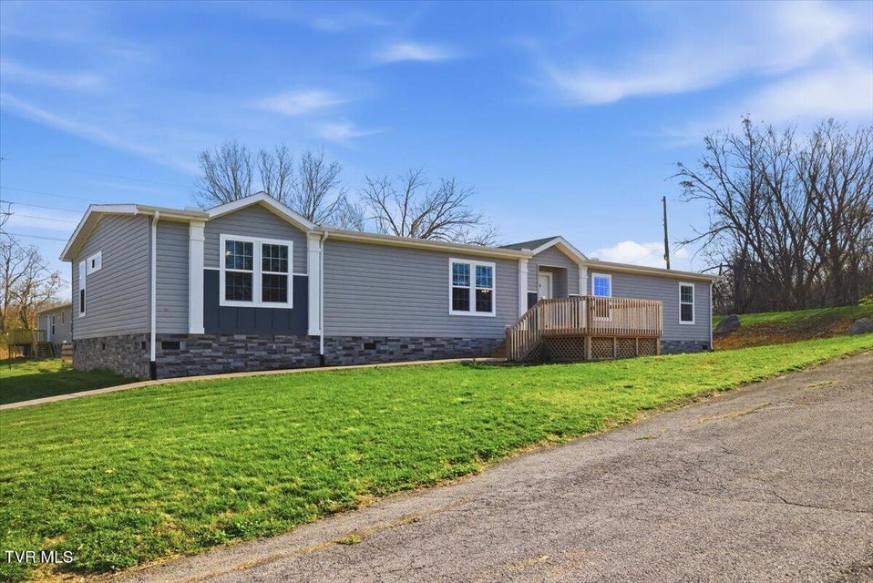 Photo #34: 170 Creek View Way