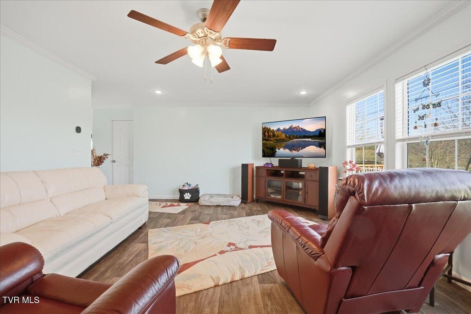 Photo #25: 170 Creek View Way