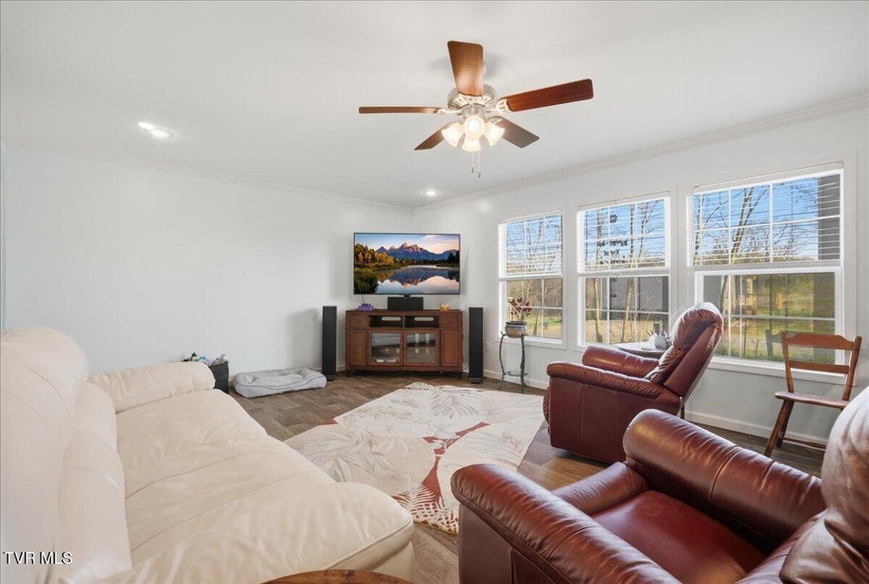 Photo #26: 170 Creek View Way