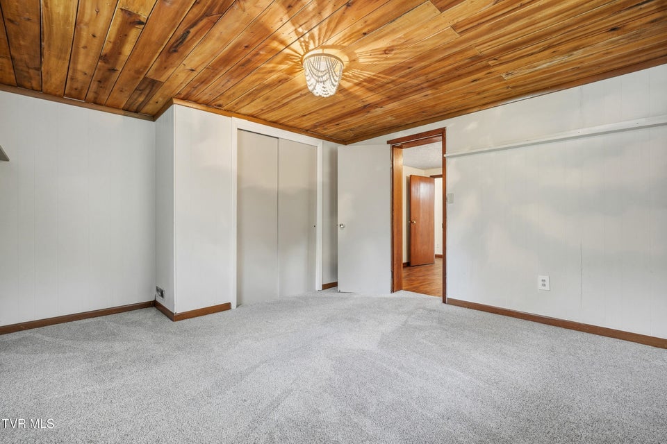 Photo #23: 4849 Sinking Creek Highway