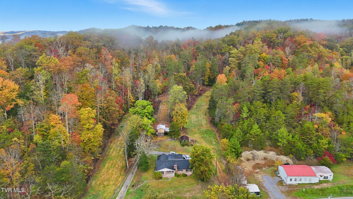 Photo #32: 4849 Sinking Creek Highway