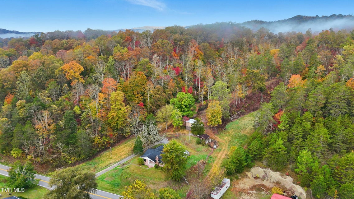 Photo #33: 4849 Sinking Creek Highway