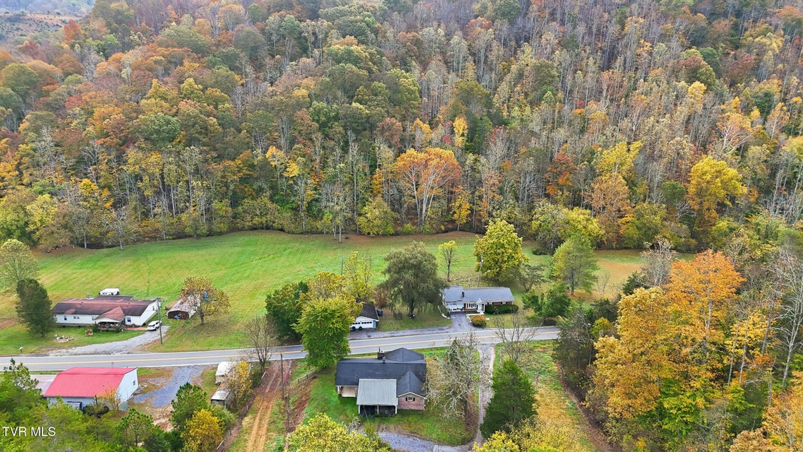 Photo #36: 4849 Sinking Creek Highway