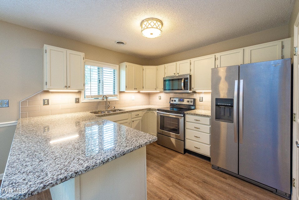 Photo #13: 263 Willowbend Place