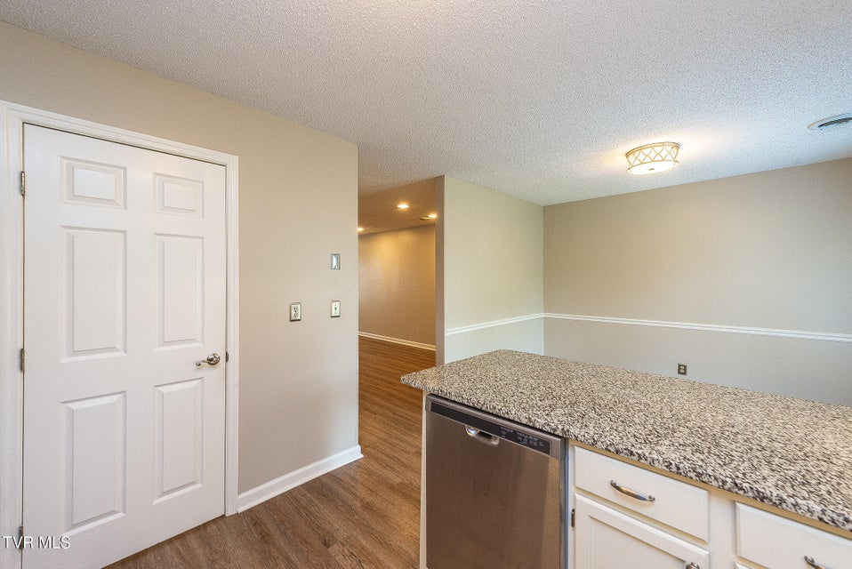 Photo #15: 263 Willowbend Place