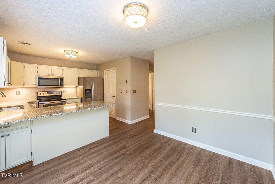 Photo #17: 263 Willowbend Place