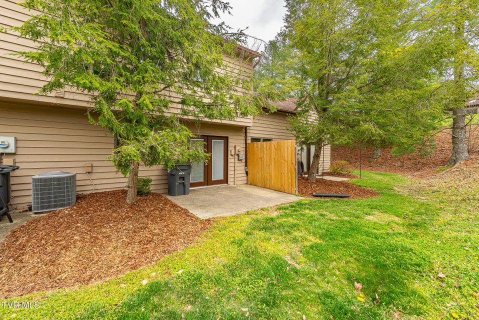 Photo #20: 263 Willowbend Place