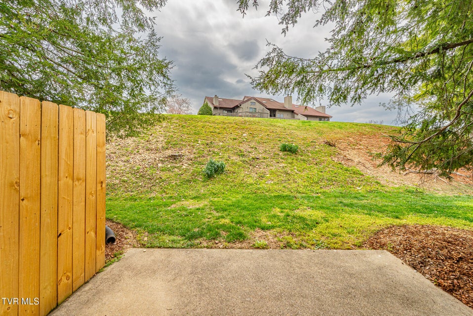 Photo #21: 263 Willowbend Place