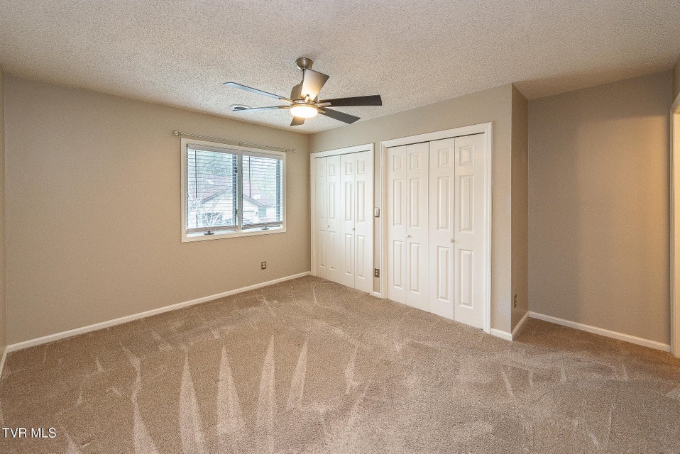 Photo #23: 263 Willowbend Place