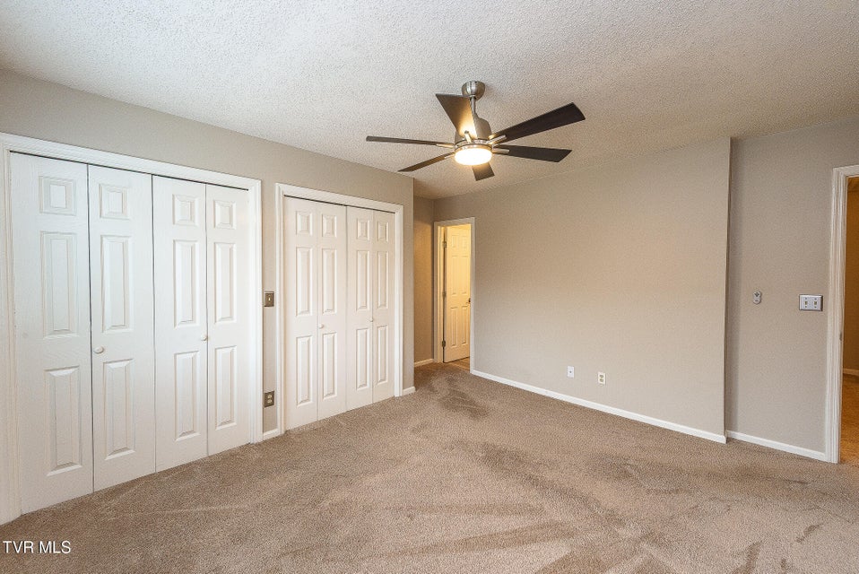 Photo #24: 263 Willowbend Place