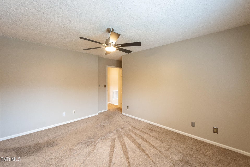 Photo #25: 263 Willowbend Place