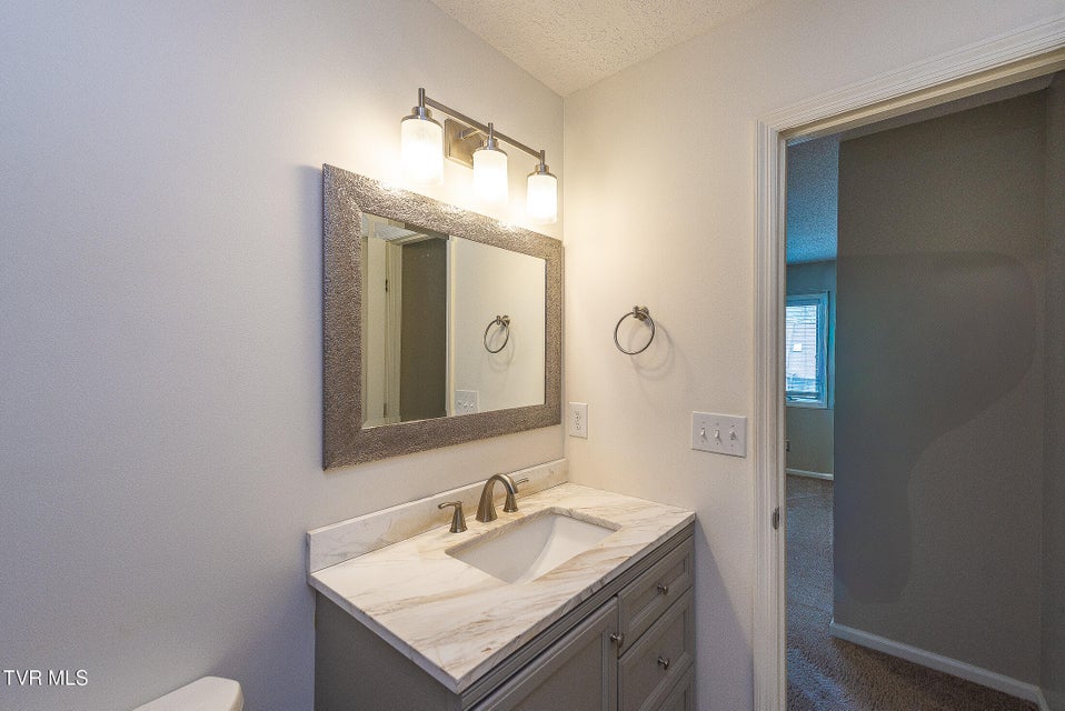 Photo #27: 263 Willowbend Place