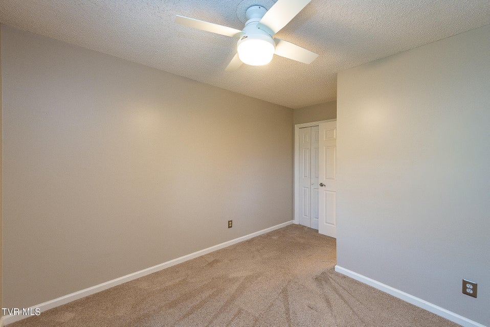 Photo #31: 263 Willowbend Place