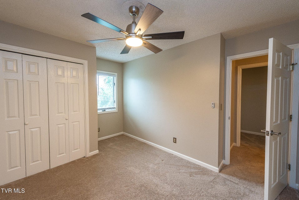 Photo #32: 263 Willowbend Place