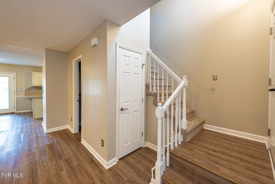 Photo #34: 263 Willowbend Place