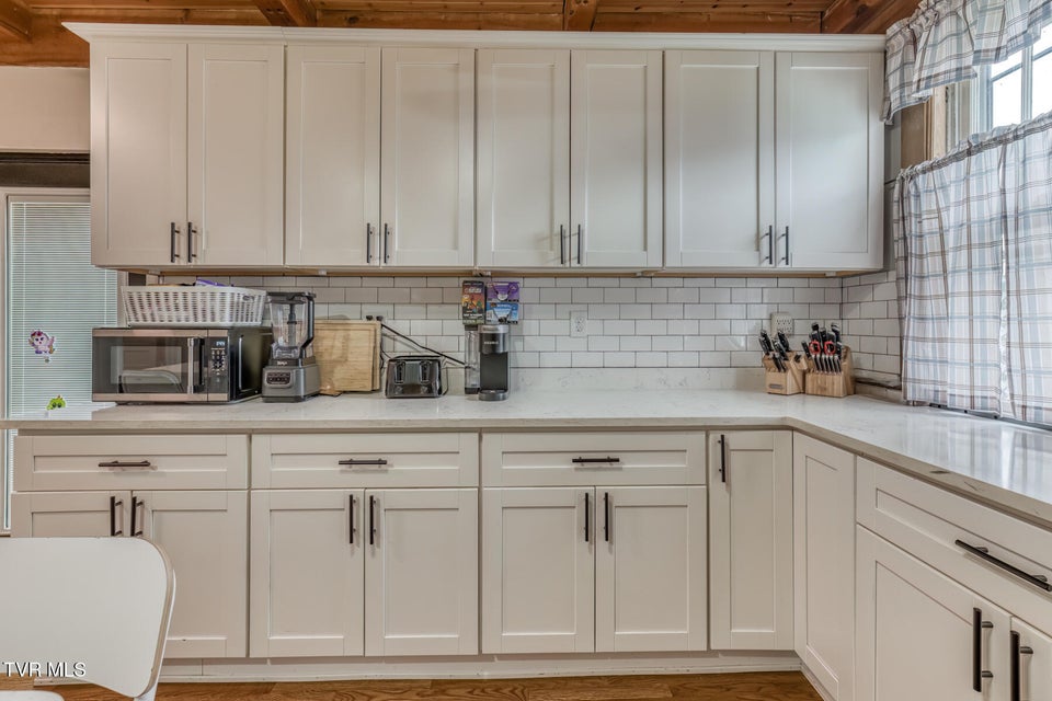 Photo #4: 440 Love Street