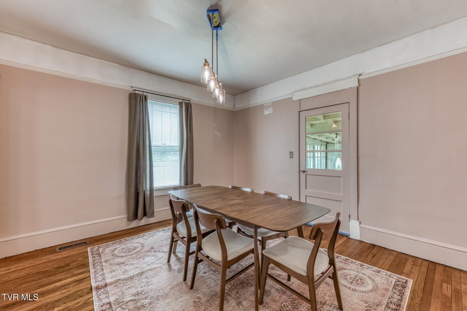 Photo #10: 440 Love Street