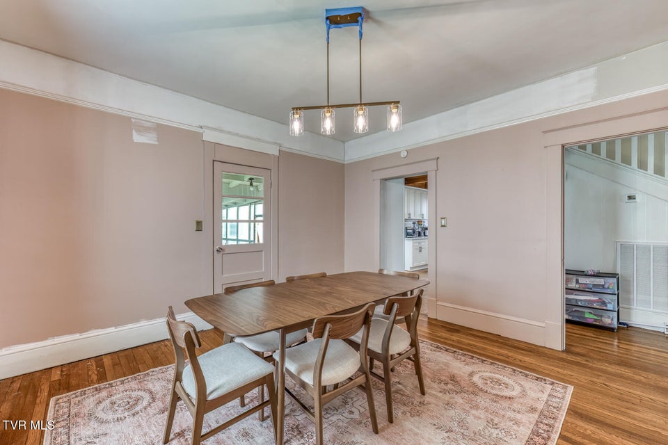 Photo #11: 440 Love Street