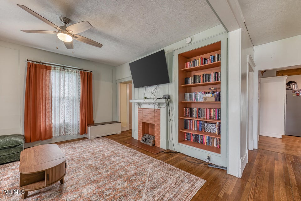 Photo #12: 440 Love Street