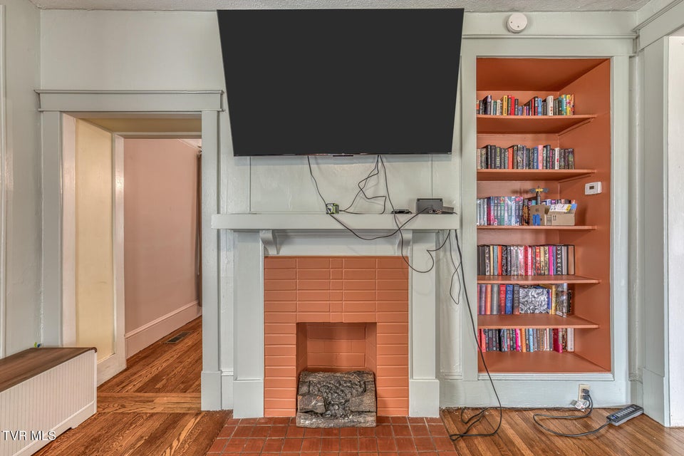 Photo #14: 440 Love Street