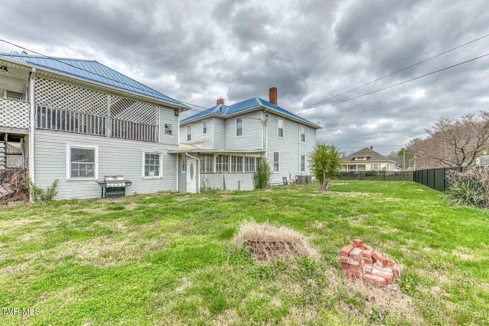 Photo #41: 440 Love Street