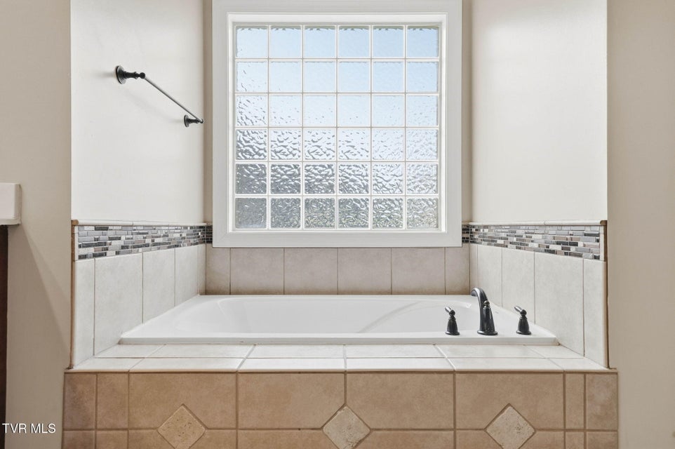 Photo #24: 177 Sunset Meadows Court