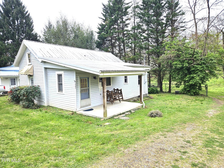 Photo #3: 205 Boyd Street