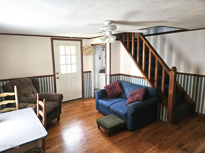 Photo #11: 205 Boyd Street