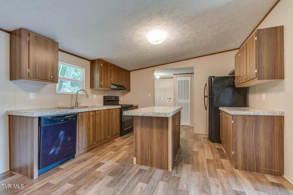 Photo #8: 1184 Myrtle Drive