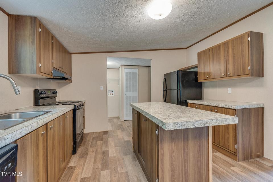 Photo #9: 1184 Myrtle Drive