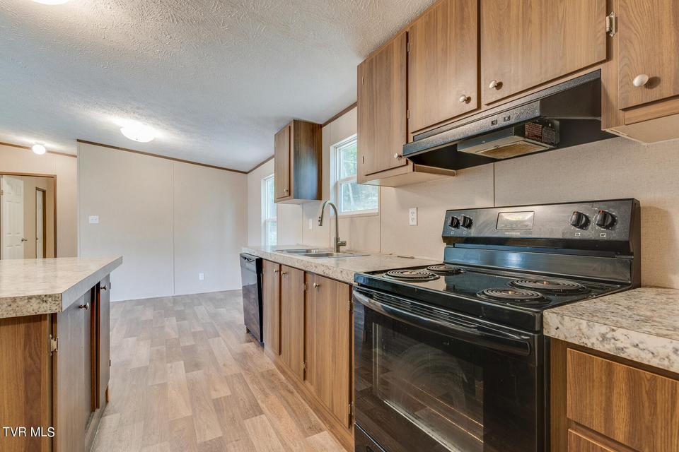 Photo #10: 1184 Myrtle Drive