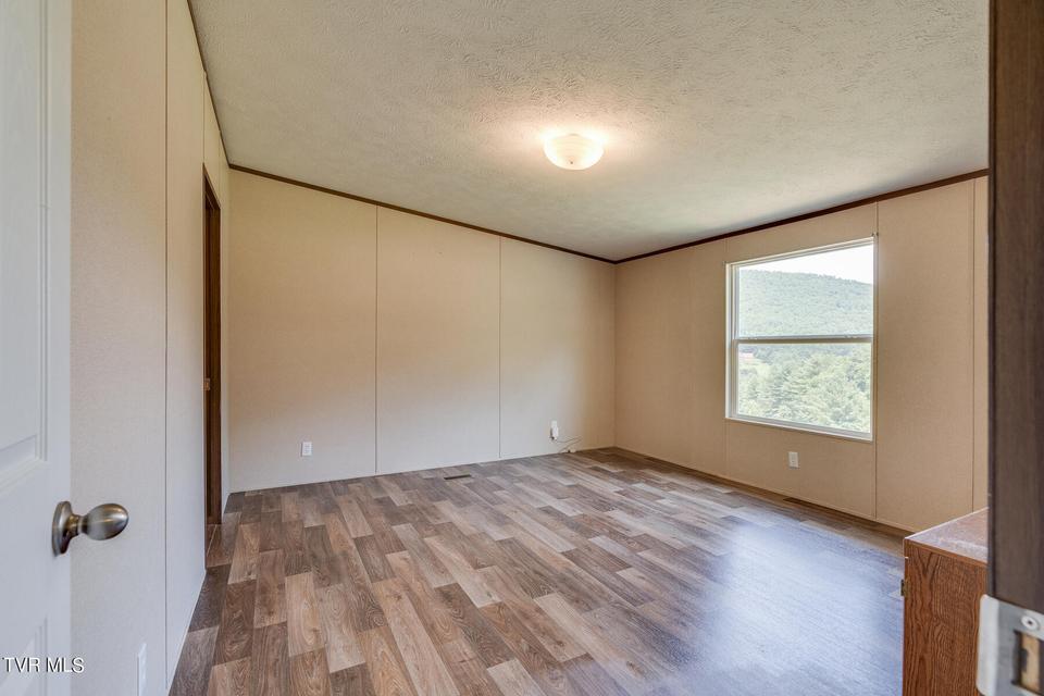 Photo #11: 1184 Myrtle Drive