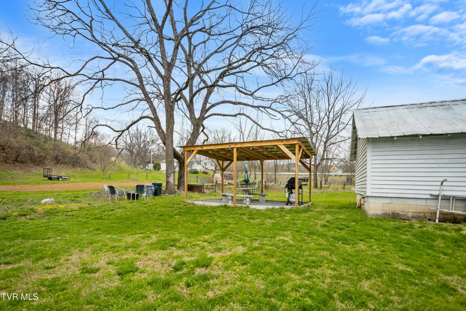 Photo #12: 21786 Monroe Road