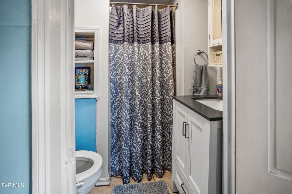 Photo #22: 21786 Monroe Road