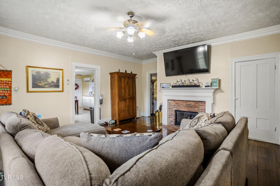 Photo #29: 21786 Monroe Road