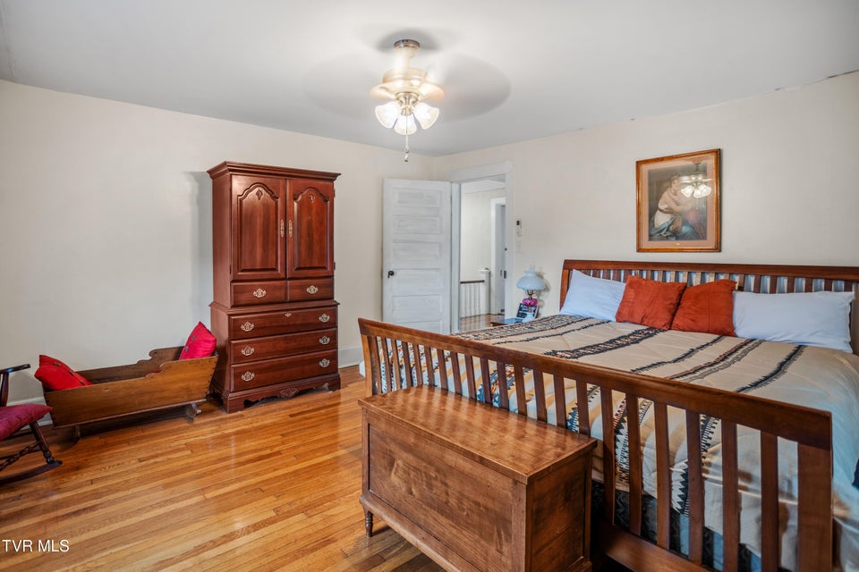 Photo #43: 21786 Monroe Road