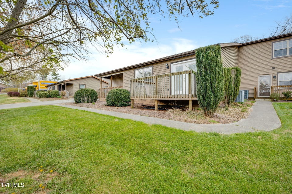 Photo #4: 508 Pilgrim Court