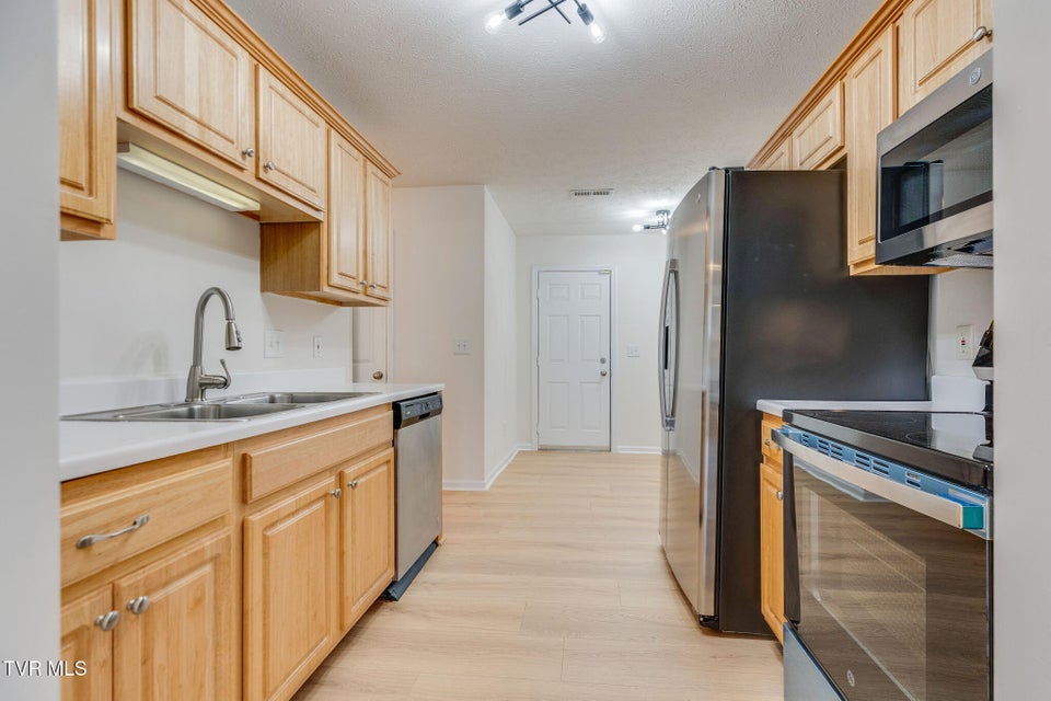 Photo #11: 508 Pilgrim Court