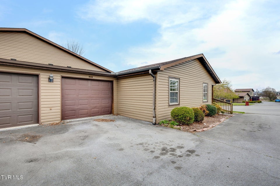 Photo #23: 508 Pilgrim Court