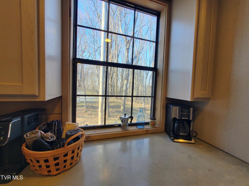 Photo #6: 108 Roan View Road