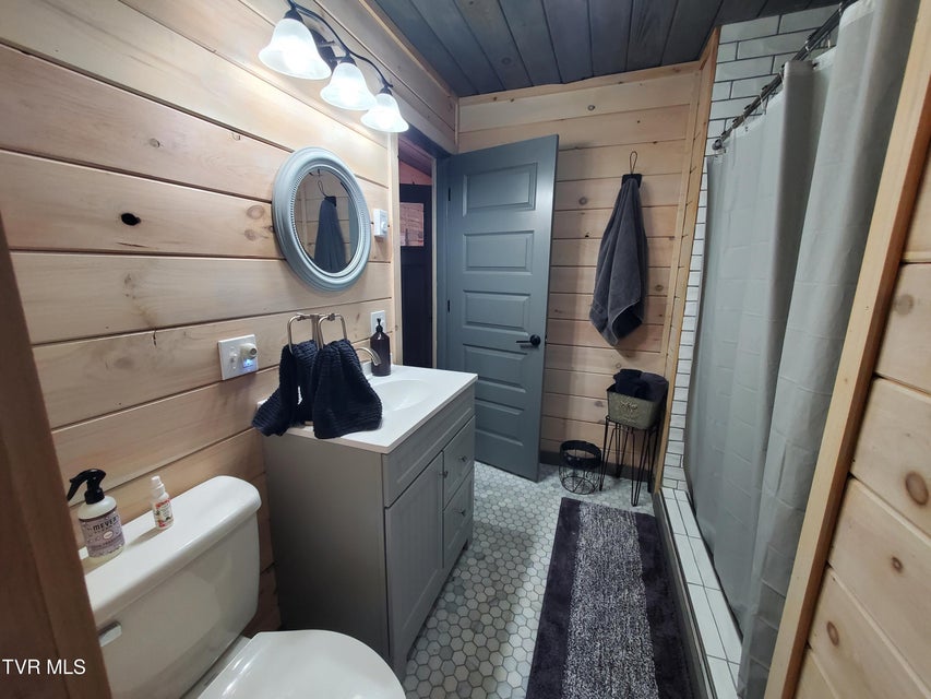 Photo #13: 108 Roan View Road