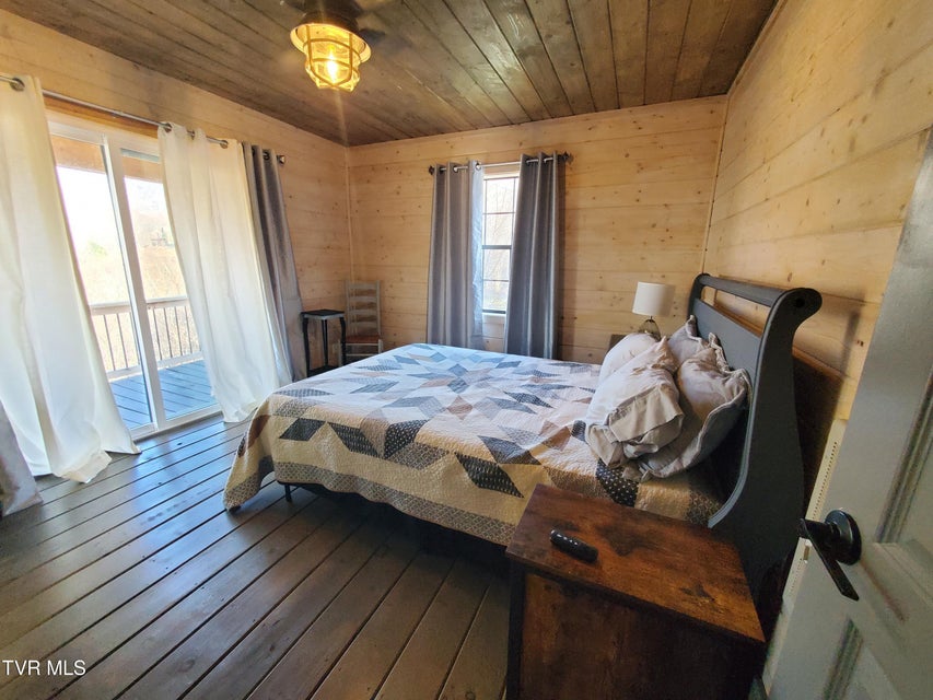 Photo #11: 108 Roan View Road