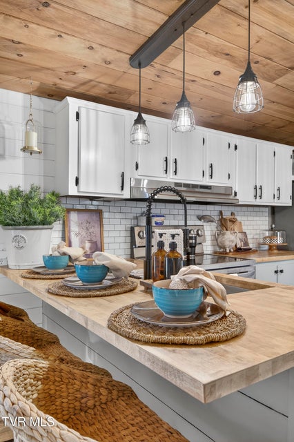 Photo #16: 483 Trotters Lane