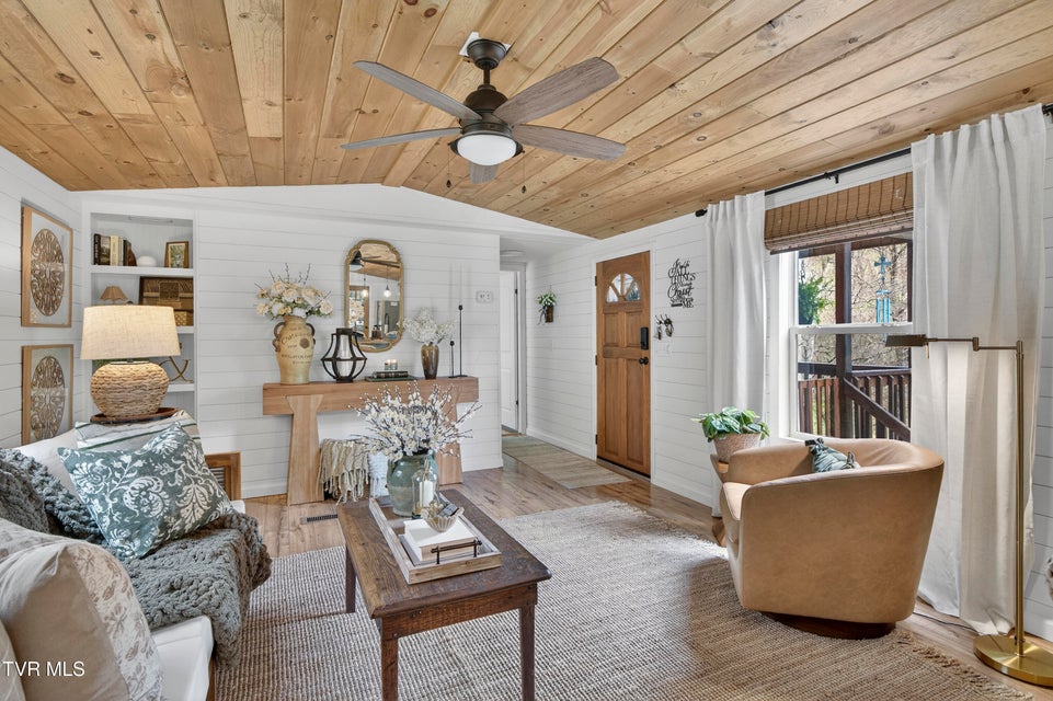 Photo #6: 483 Trotters Lane