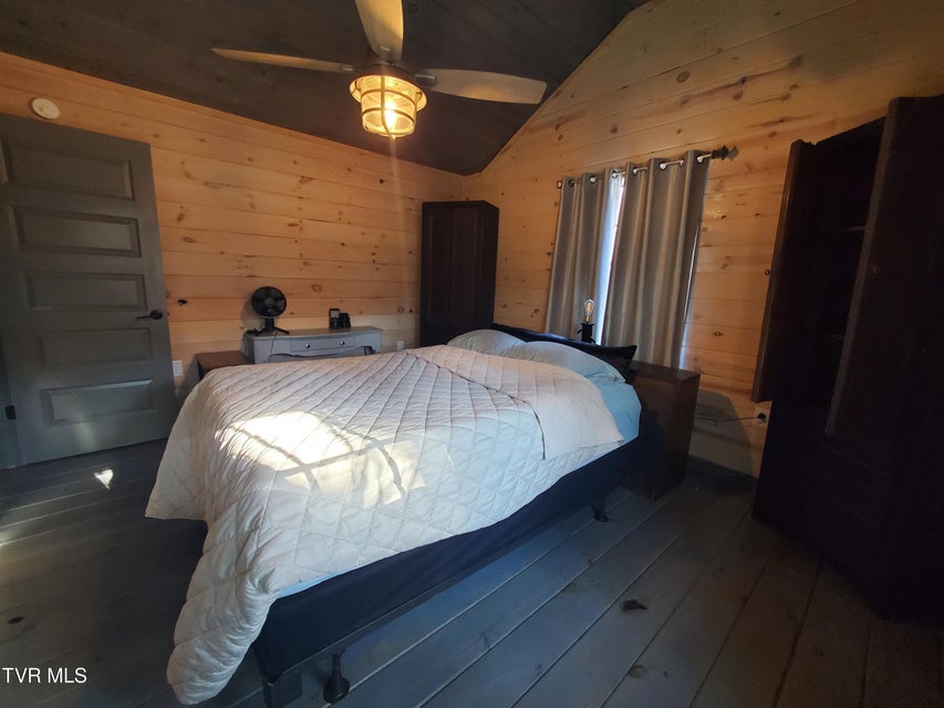 Photo #15: 108 Roan View Road