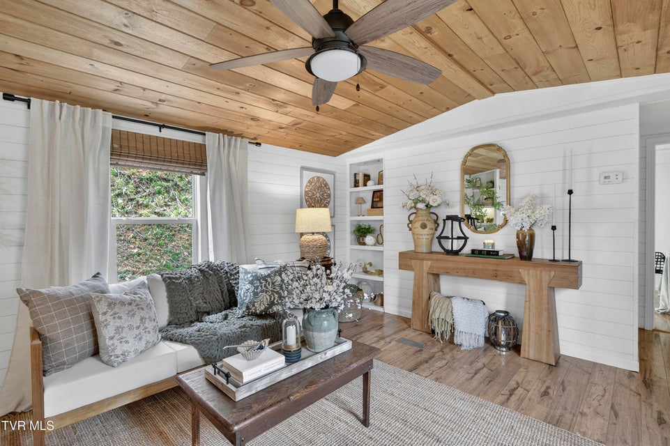 Photo #17: 483 Trotters Lane