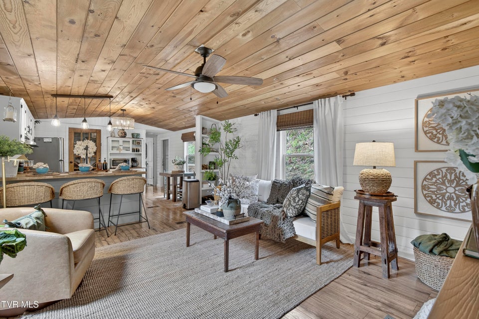 Photo #5: 483 Trotters Lane