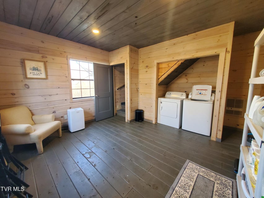 Photo #18: 108 Roan View Road