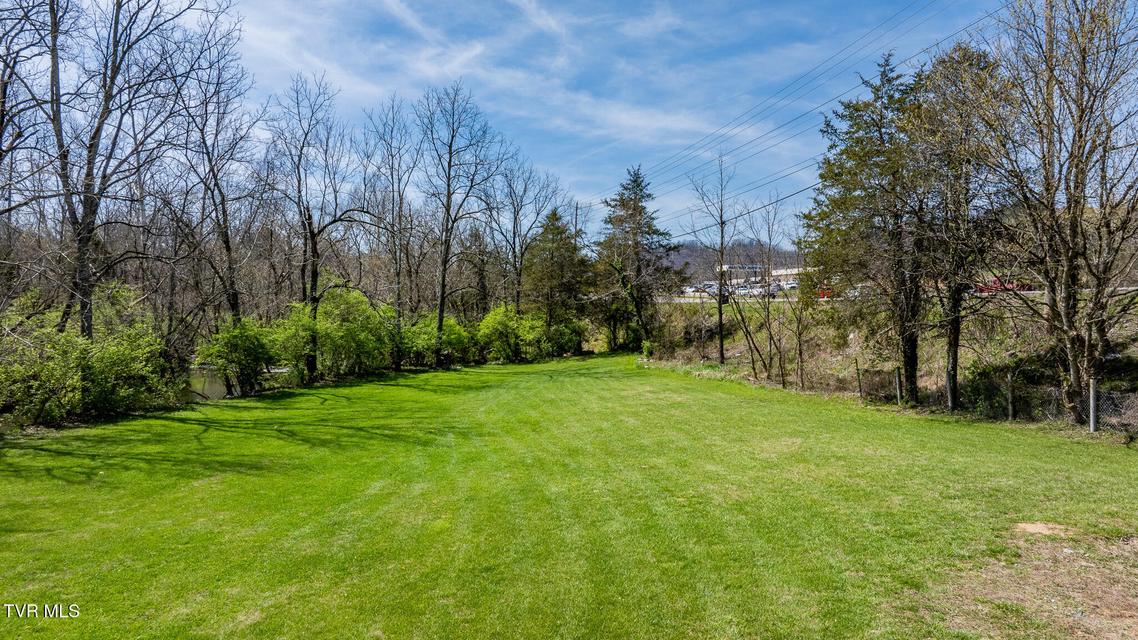 Photo #4: 1921 Volunteer Parkway