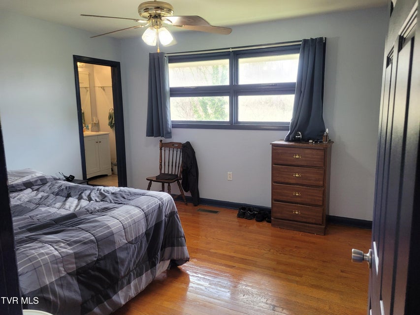 Photo #17: 428 Merman Road